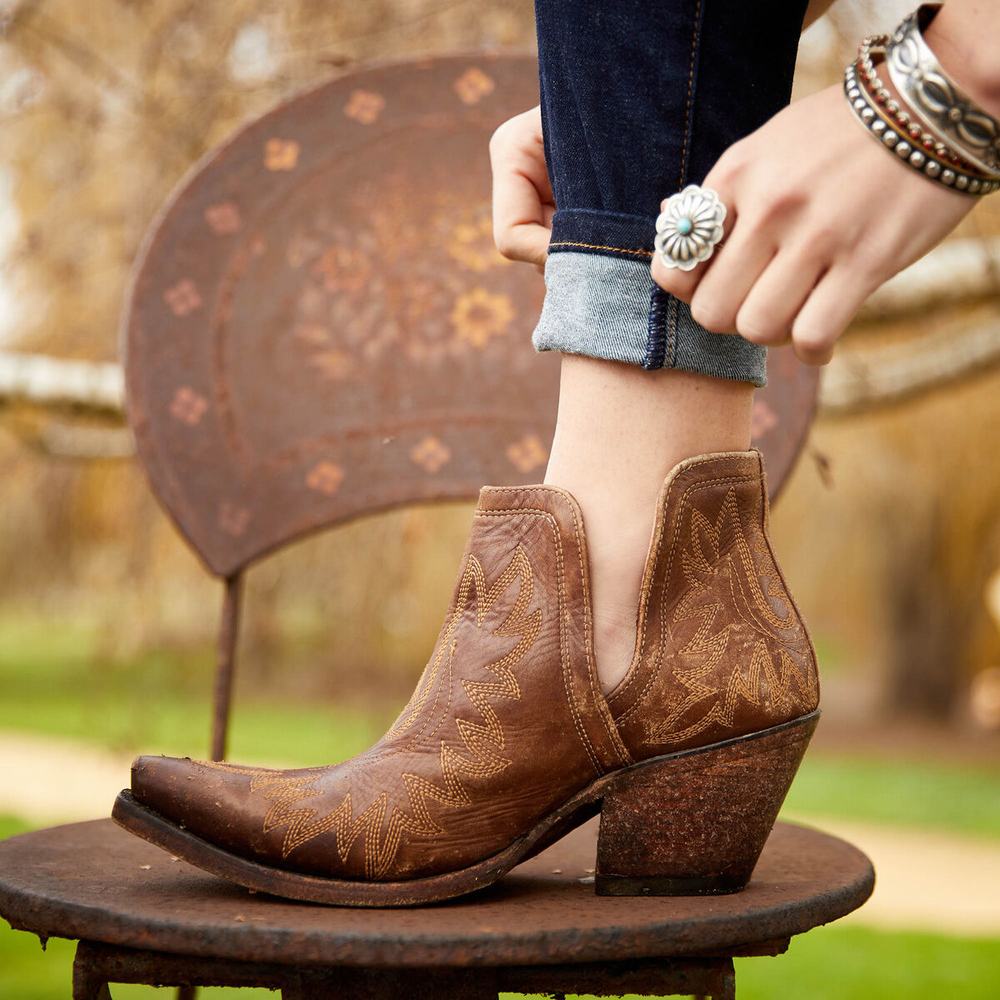 Women's Ariat Dixon Booties Brown | GB0493UKR